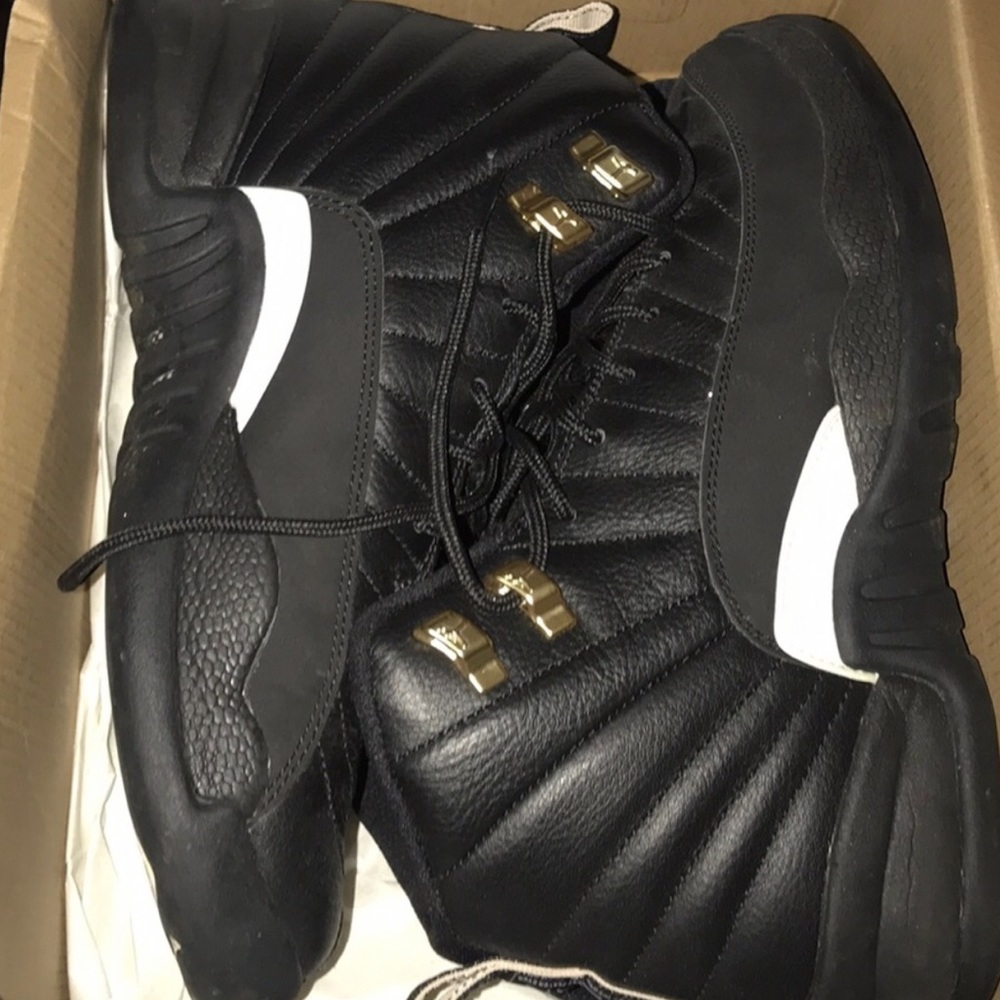 Great condition air Jordan 12 retro BG